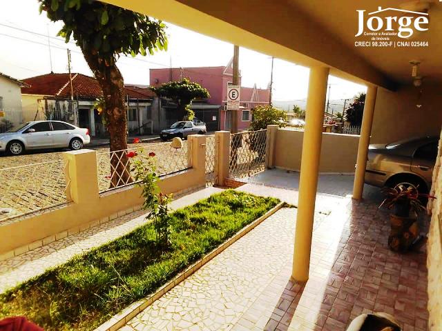 Casa à venda com 3 quartos, 250m² - Foto 2
